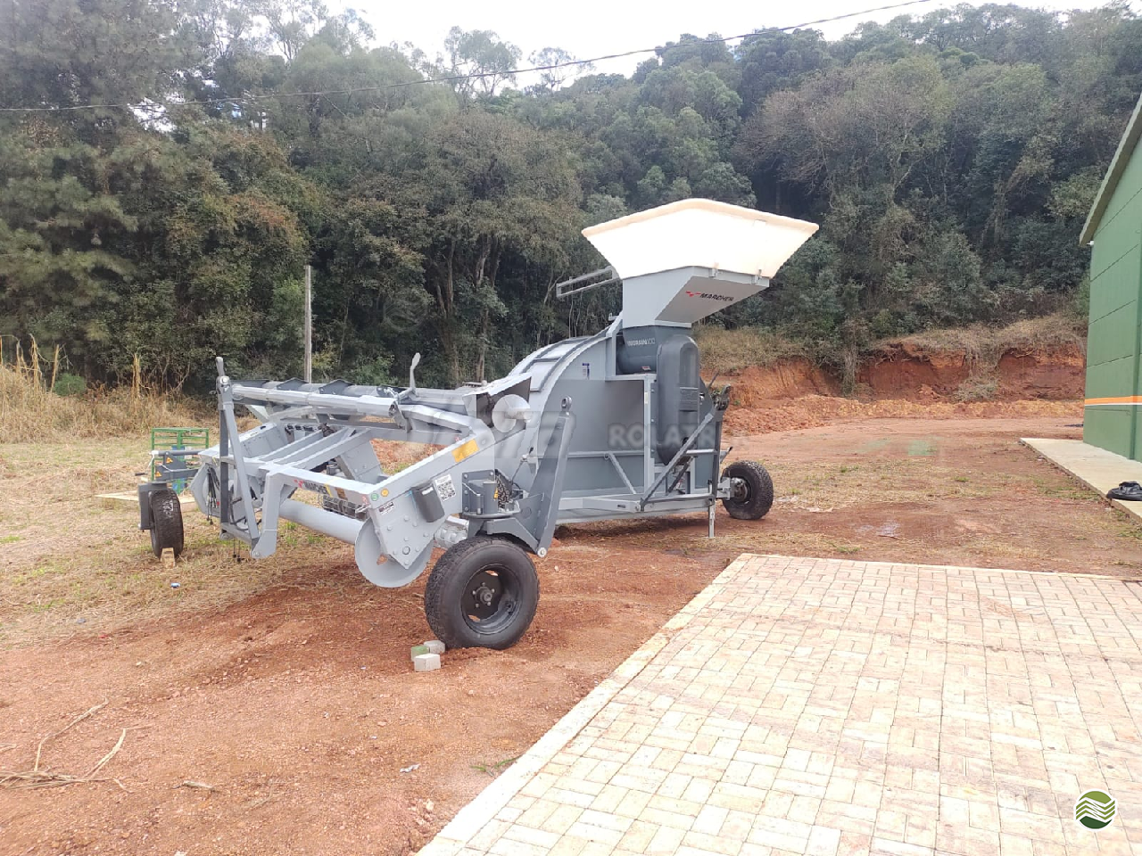 IMPLEMENTOS AGRICOLAS EMBUTIDORA EMBUTIDORA DE GRÃOS Rolatrek Implementos Agrícolas - Stara CASTRO PARANÁ PR